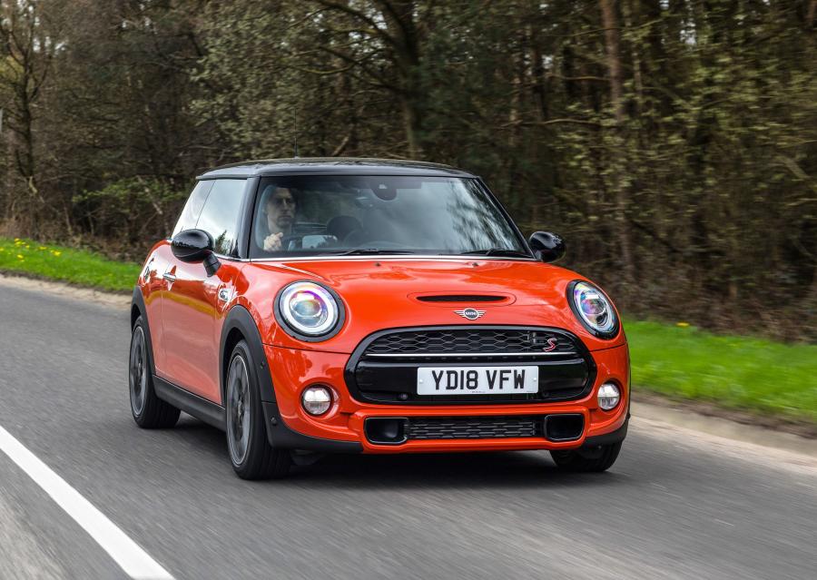  Mini Cooper S (F56) 2018 года  (UK) (фото 7 из 15)